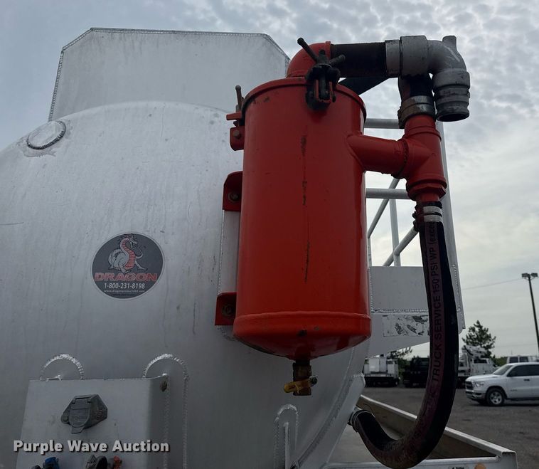 image for item EG6021 2012 Dragon Products LTD. vacuum trailer