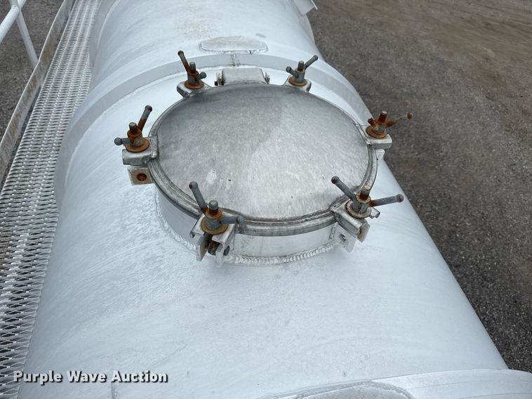 image for item EG6021 2012 Dragon Products LTD. vacuum trailer