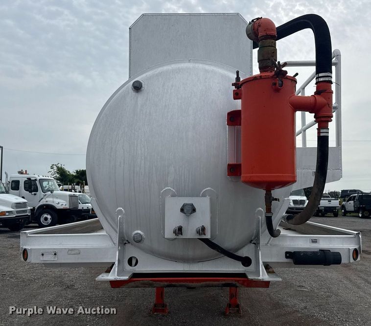 image for item EG6022 2012 Dragon Products LTD. vacuum trailer