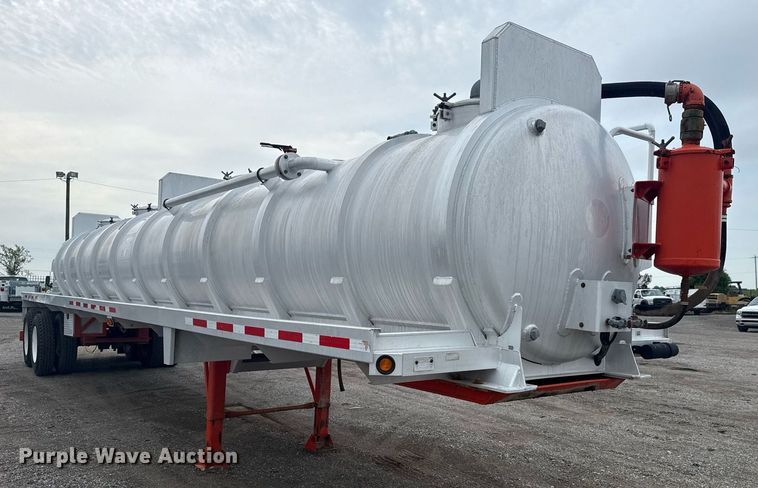 image for item EG6022 2012 Dragon Products LTD. vacuum trailer