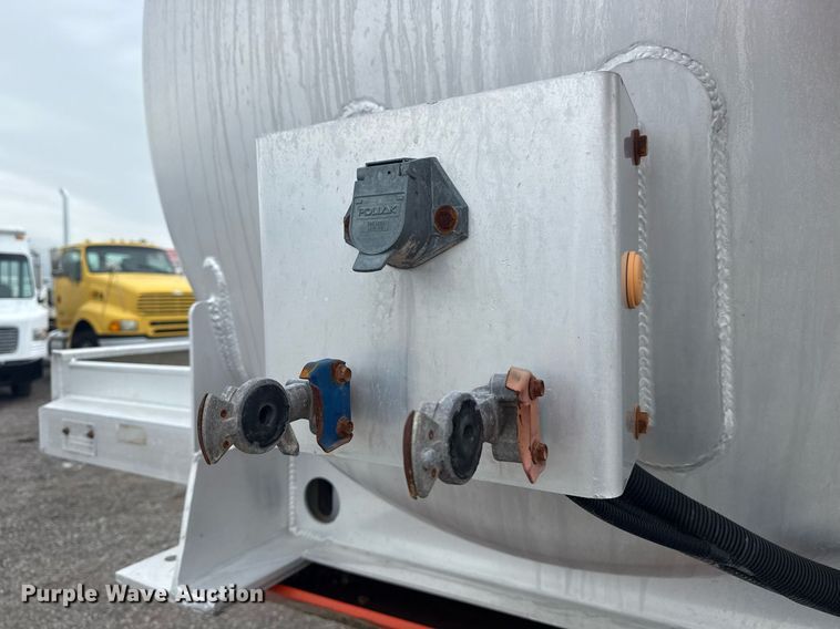 image for item EG6022 2012 Dragon Products LTD. vacuum trailer