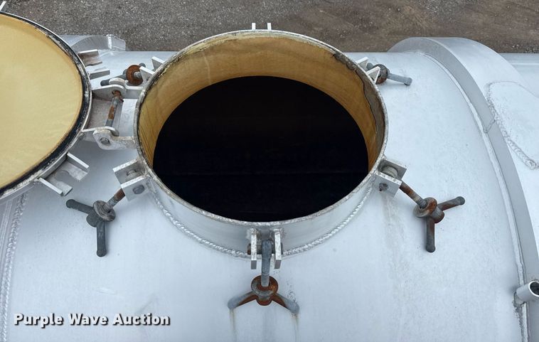 image for item EG6022 2012 Dragon Products LTD. vacuum trailer