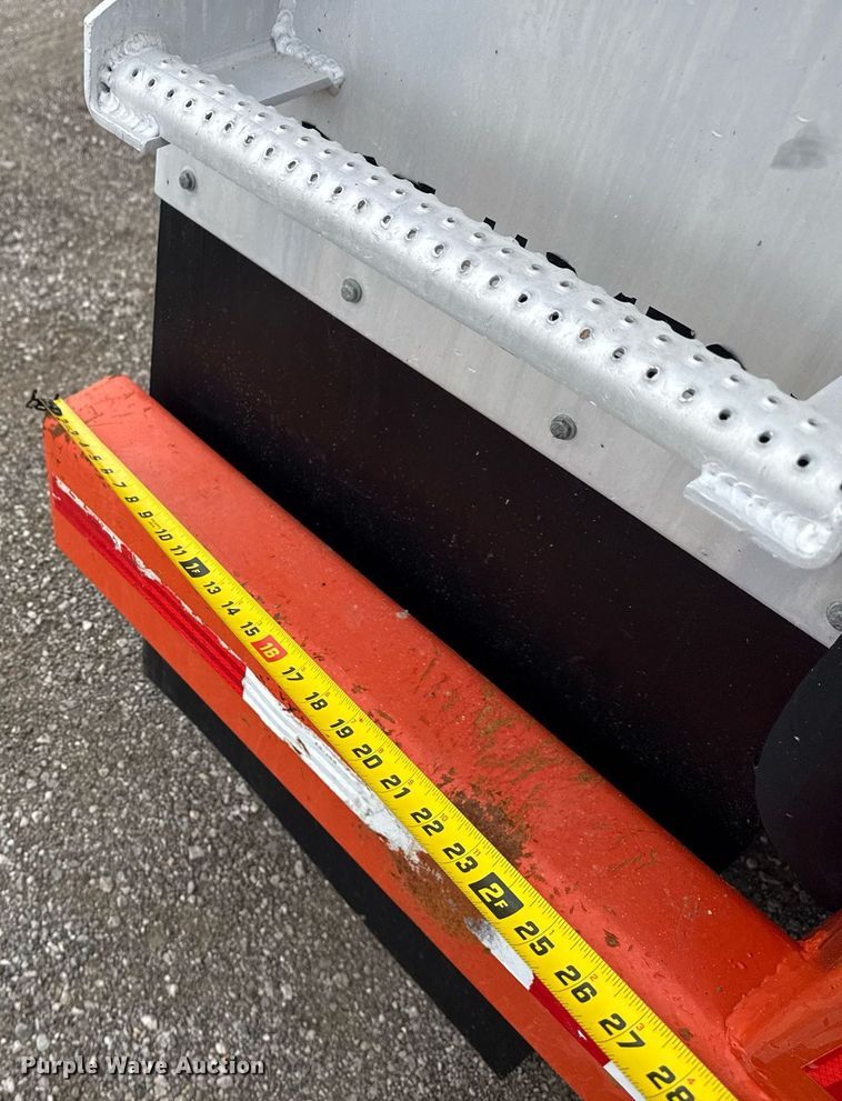 image for item EG6022 2012 Dragon Products LTD. vacuum trailer