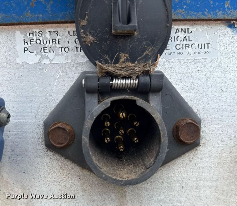 image for item EG6025 2003 Utility trailers  flatbed trailer