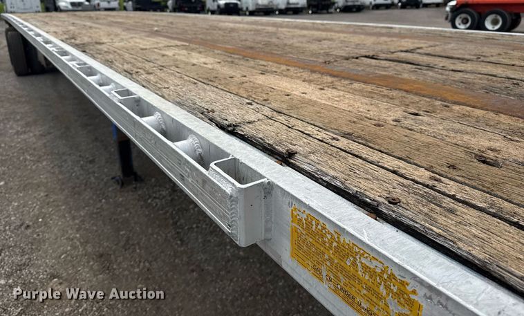 image for item EG6025 2003 Utility trailers  flatbed trailer