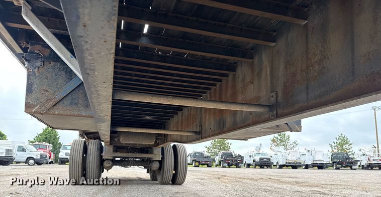 image for item EG6025 2003 Utility trailers  flatbed trailer