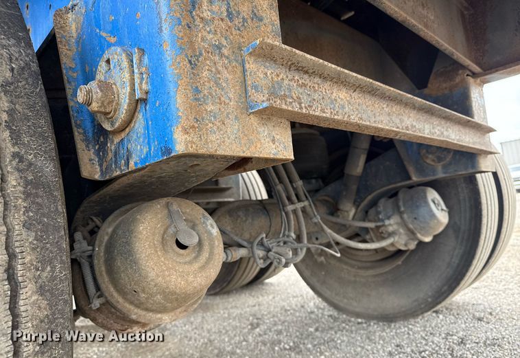 image for item EG6025 2003 Utility trailers  flatbed trailer