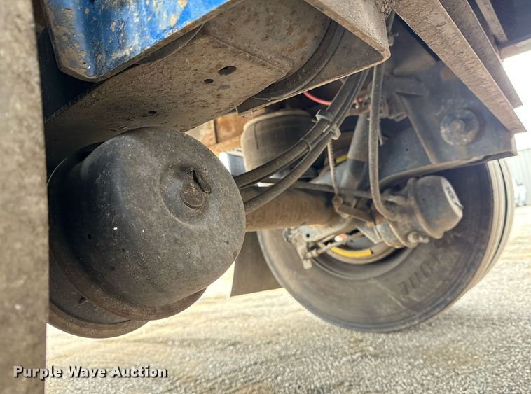 image for item EG6025 2003 Utility trailers  flatbed trailer