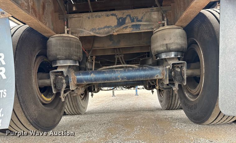 image for item EG6025 2003 Utility trailers  flatbed trailer