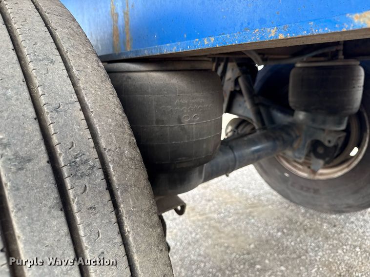 image for item EG6025 2003 Utility trailers  flatbed trailer