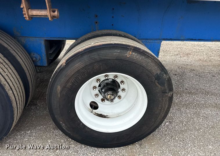 image for item EG6025 2003 Utility trailers  flatbed trailer