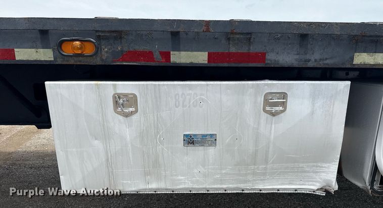 image for item EG6031 2003 Kalyn Siebert flatbed trailer