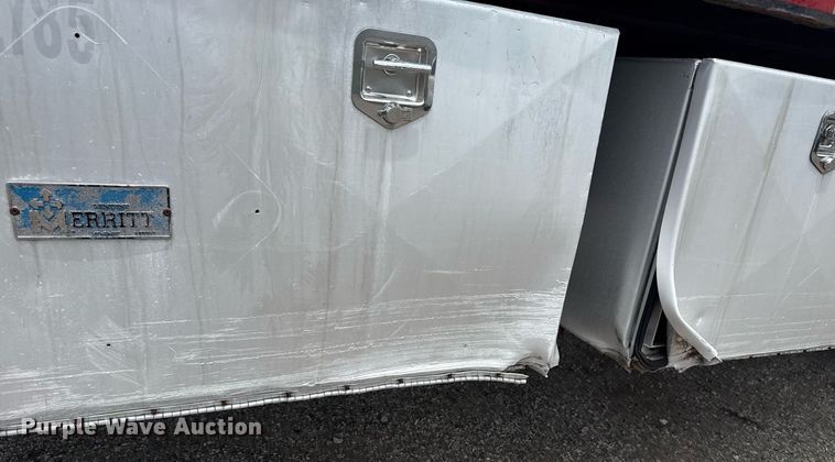 image for item EG6031 2003 Kalyn Siebert flatbed trailer