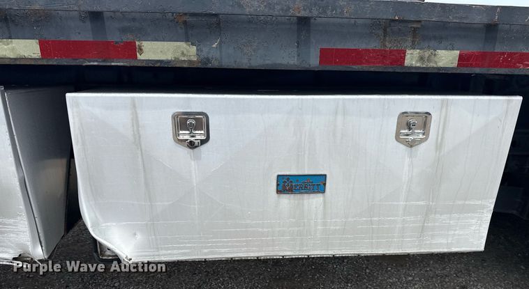image for item EG6031 2003 Kalyn Siebert flatbed trailer