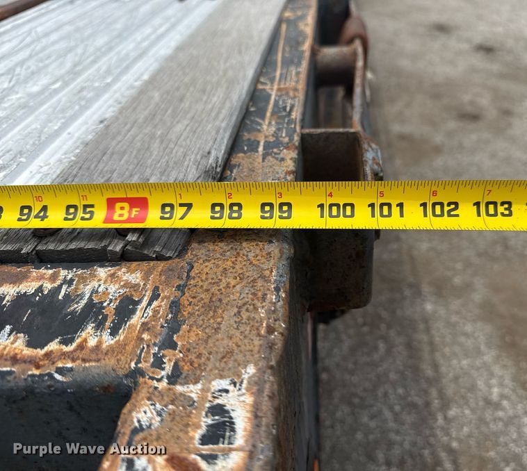 image for item EG6031 2003 Kalyn Siebert flatbed trailer