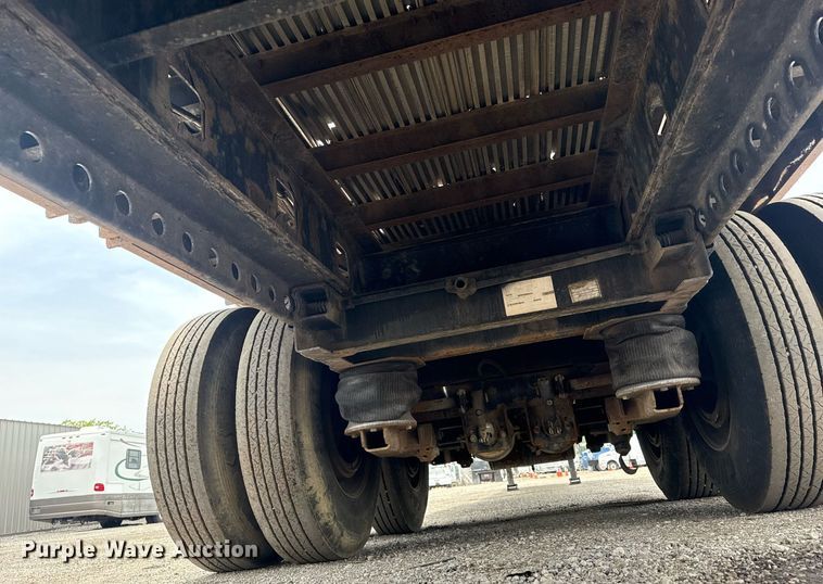 image for item EG6031 2003 Kalyn Siebert flatbed trailer