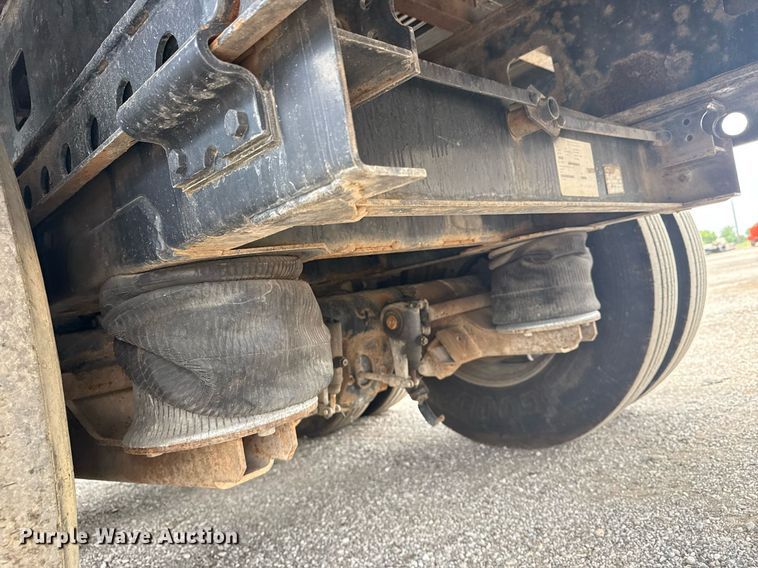 image for item EG6031 2003 Kalyn Siebert flatbed trailer