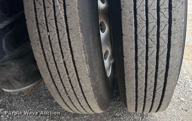 image for item EG6031 2003 Kalyn Siebert flatbed trailer