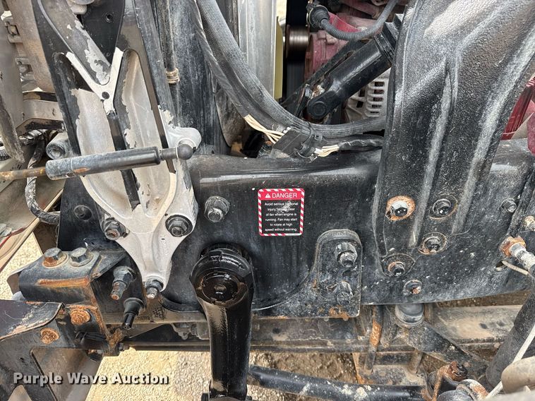 image for item EG6036 2012 Mack CHU613 semi truck