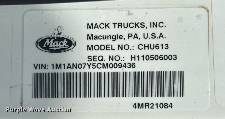image for item EG6036 2012 Mack CHU613 semi truck