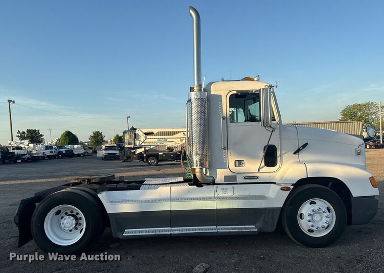 CAMIóN 2000 FREIGHTLINER