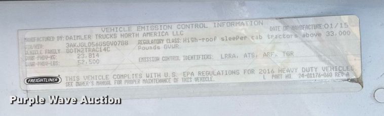 image for item EG6353 2016 Freightliner Cascadia semi truck