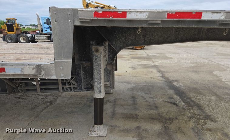 image for item EM2154 2014 Transcraft Deagle II 53x102 drop deck trailer