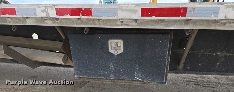 image for item EM2154 2014 Transcraft Deagle II 53x102 drop deck trailer