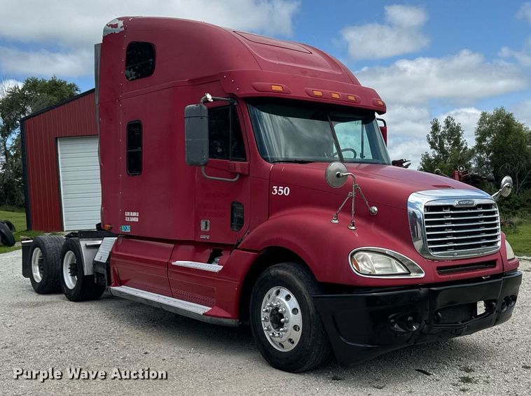 CAMIóN CAMAROTE 2005 FREIGHTLINER
