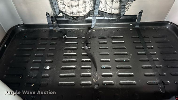 image for item EM2159 2005 Freightliner Columbia semi truck