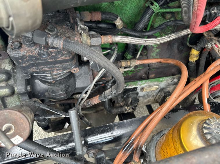 image for item EM2159 2005 Freightliner Columbia semi truck