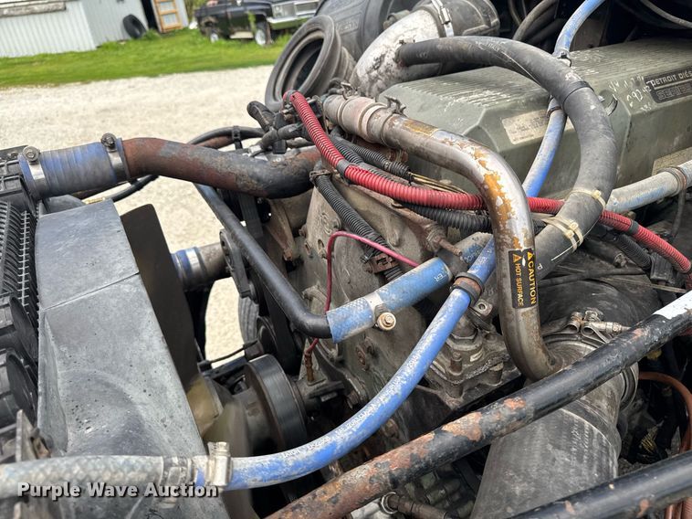 image for item EM2159 2005 Freightliner Columbia semi truck