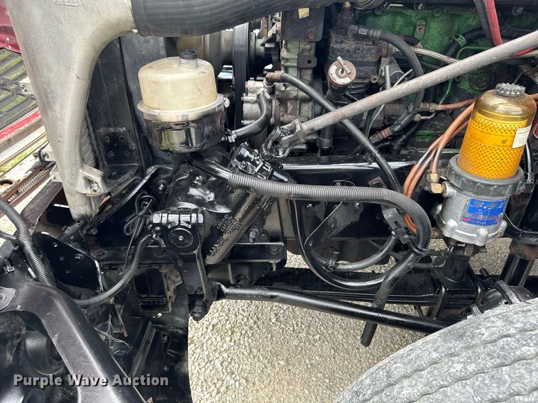 image for item EM2159 2005 Freightliner Columbia semi truck