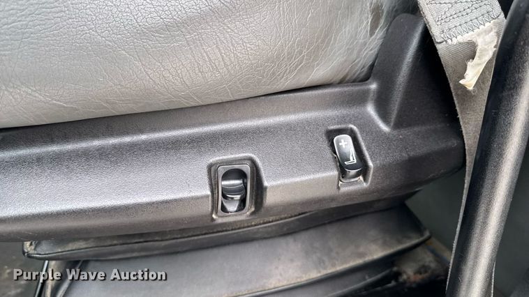 image for item EM2165 2015 Kenworth T880 semi truck