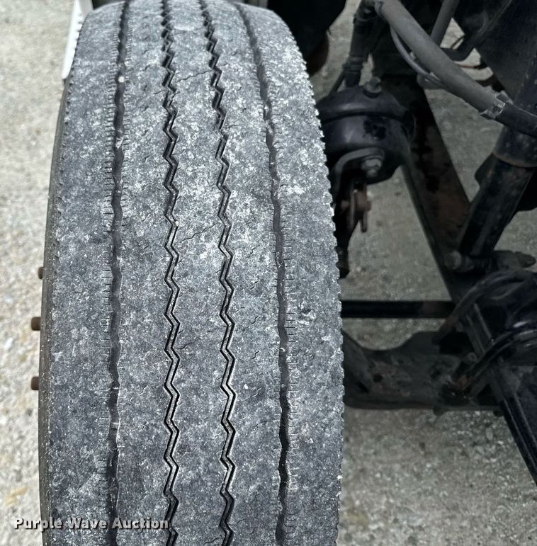 image for item EM2165 2015 Kenworth T880 semi truck