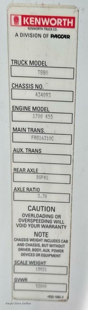 image for item EM2165 2015 Kenworth T880 semi truck