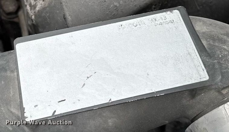 image for item EM2167 2017 Kenworth T880 semi truck