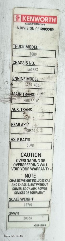 image for item EM2167 2017 Kenworth T880 semi truck