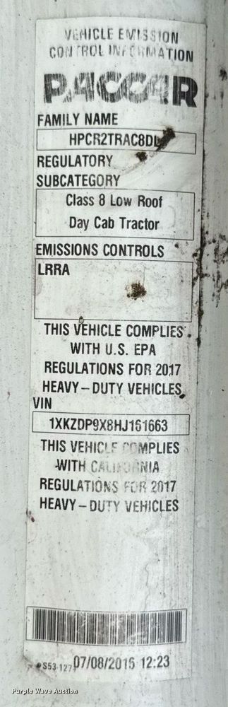 image for item EM2167 2017 Kenworth T880 semi truck