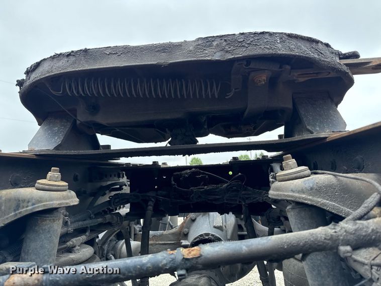 image for item EM2168 2017 Kenworth T880 semi truck