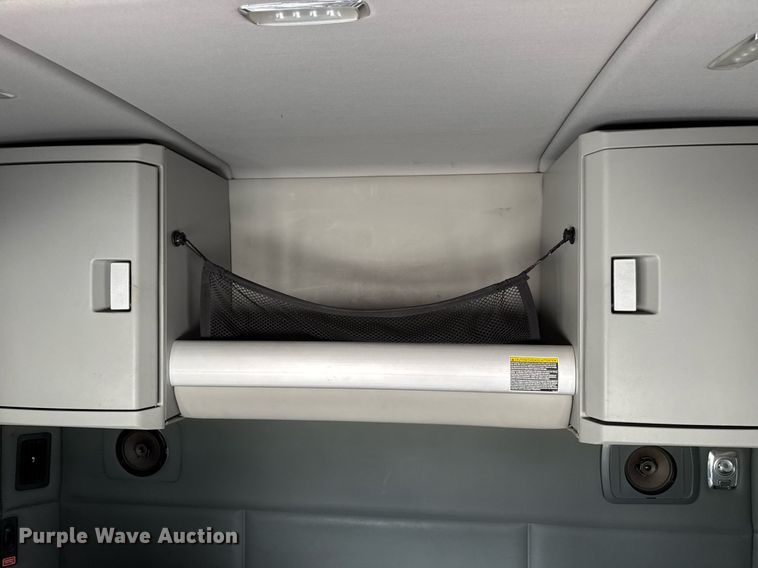 image for item EM2168 2017 Kenworth T880 semi truck