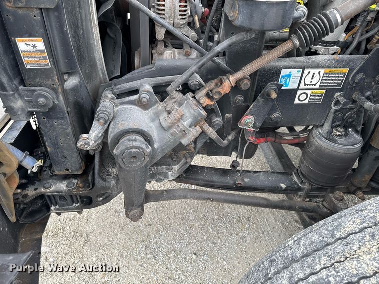 image for item EM2168 2017 Kenworth T880 semi truck