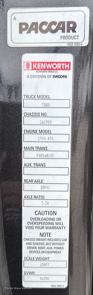 image for item EM2168 2017 Kenworth T880 semi truck