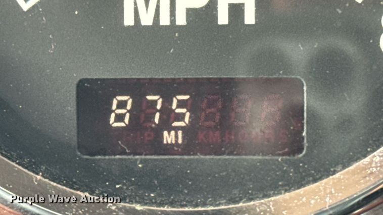 image for item EM2169 1999 International 9300 semi truck