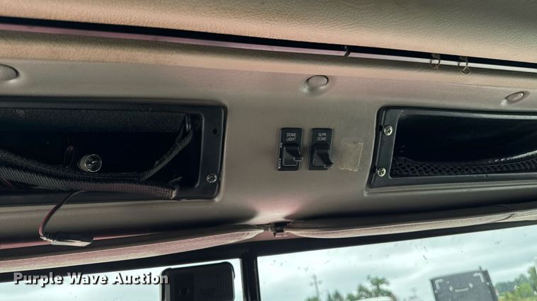 image for item EM2169 1999 International 9300 semi truck