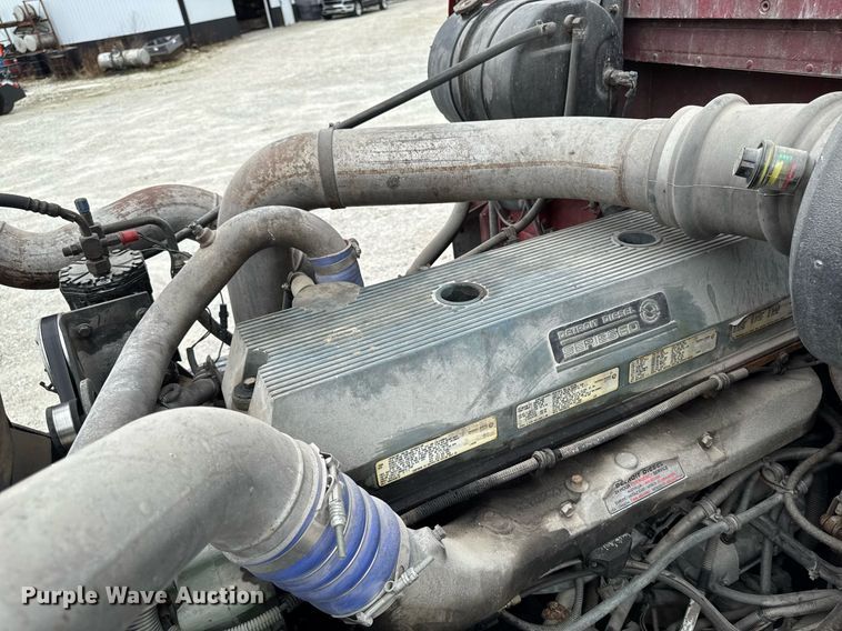 image for item EM2169 1999 International 9300 semi truck