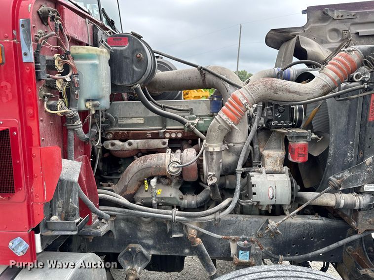 image for item EM2169 1999 International 9300 semi truck