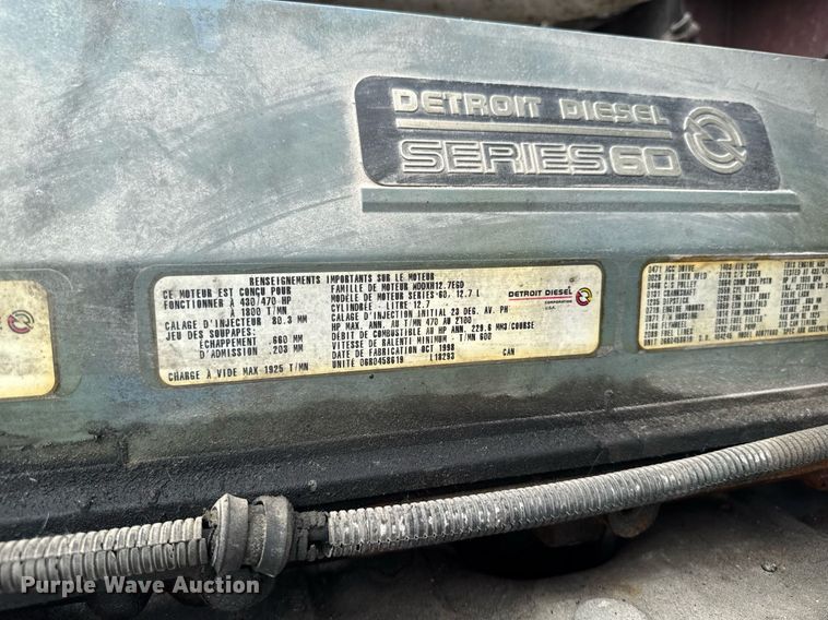 image for item EM2169 1999 International 9300 semi truck