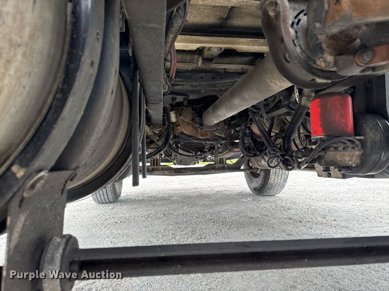 image for item EM2171 2015 Kenworth T880 semi truck