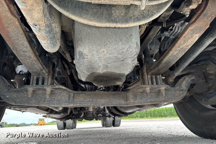 image for item EM2171 2015 Kenworth T880 semi truck